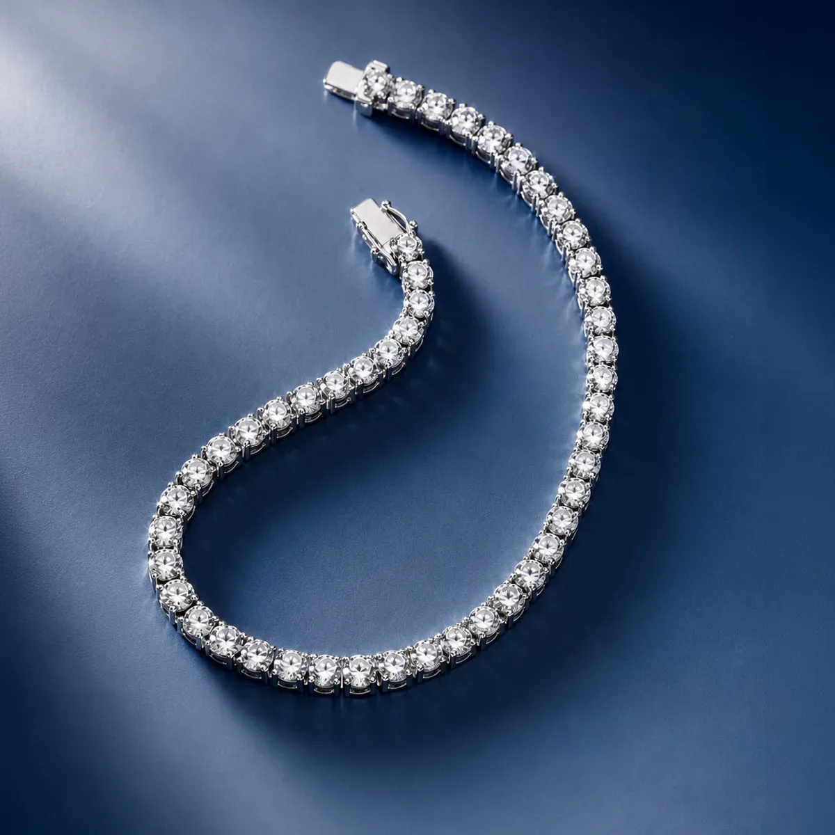 Silberarmbänder